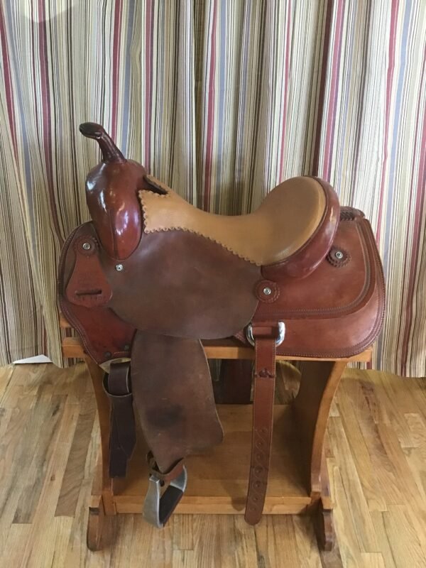 15.5" McCall Western Cowhorse Saddle - FQB