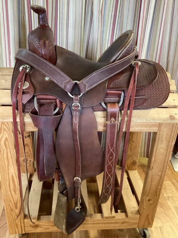 13.5" Saddle Barn RO Roping/Ranch Saddle w Br Collar & Fl Cnch