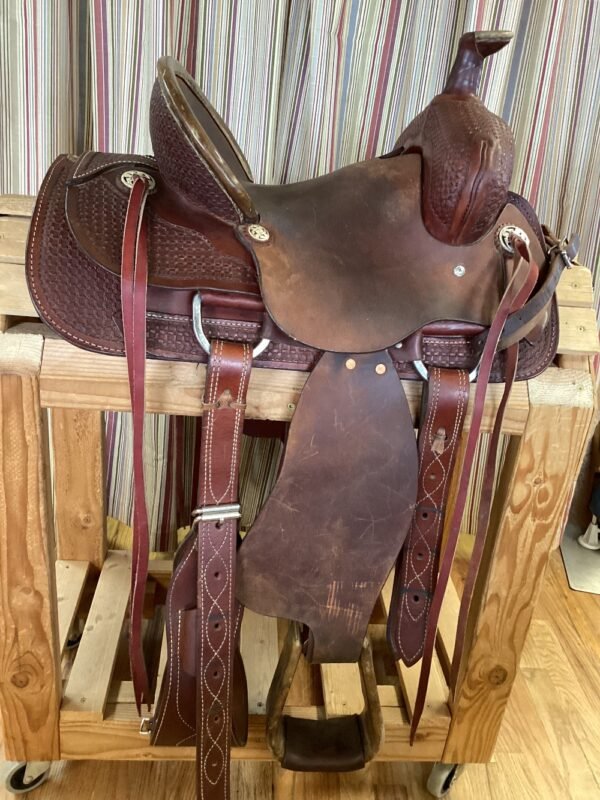 13.5" Saddle Barn RO Roping/Ranch Saddle w Br Collar & Fl Cnch - Image 4