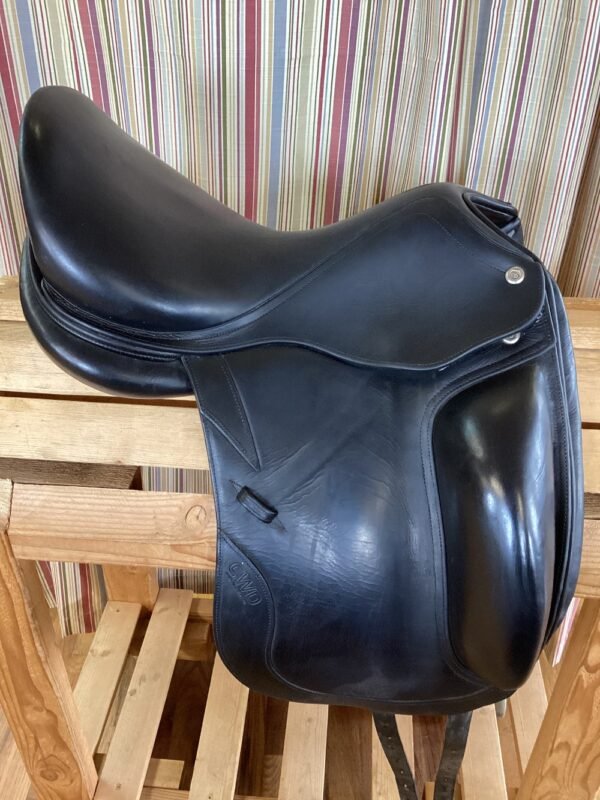 18" CWD Dressage Saddle - Image 4