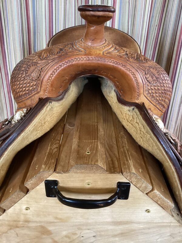 16.5" Martin Reining Saddle w/ Fl Cinch - FQB/Wide/7" - Image 4