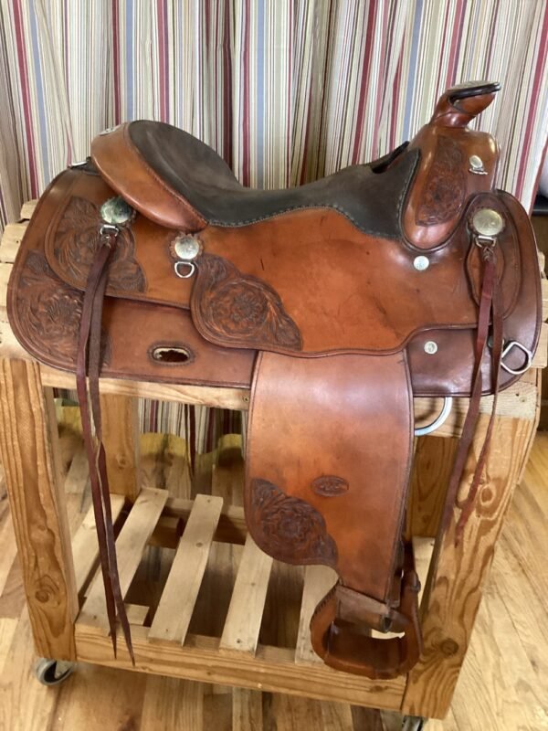 15.5” Rios All Around Saddle - Image 6