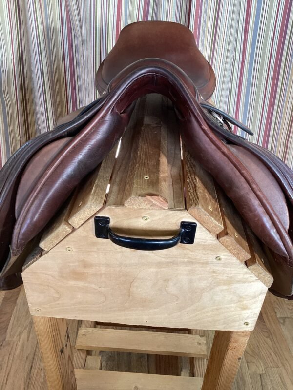 17" County Pro Fit CC Saddle w Leathers and Irons - Image 6