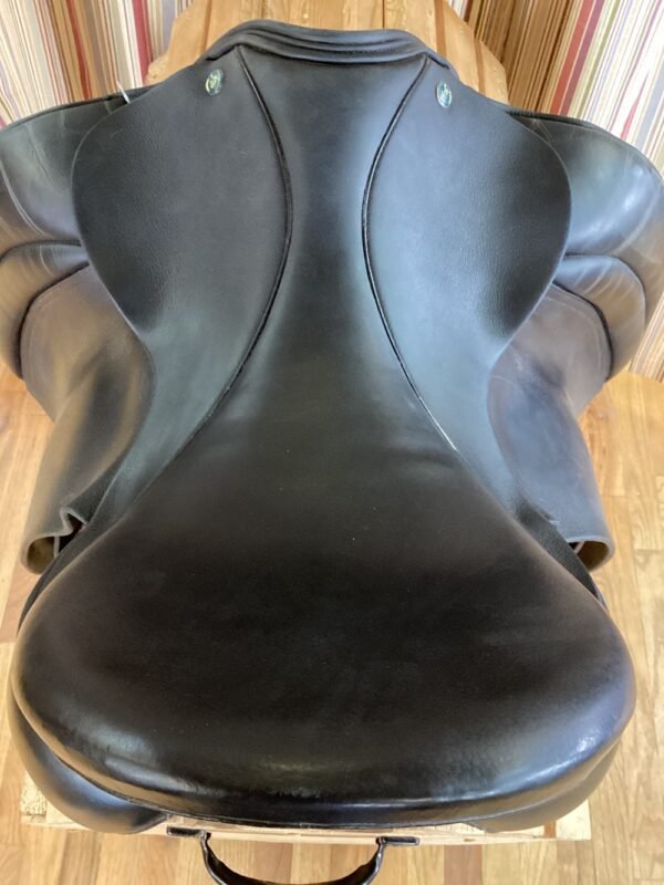 17" Hulsebos Dressage Saddle - Image 8