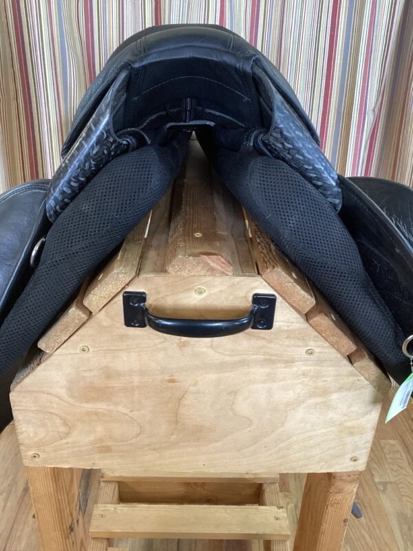 BUA Jump and Dressage Saddle - Image 5
