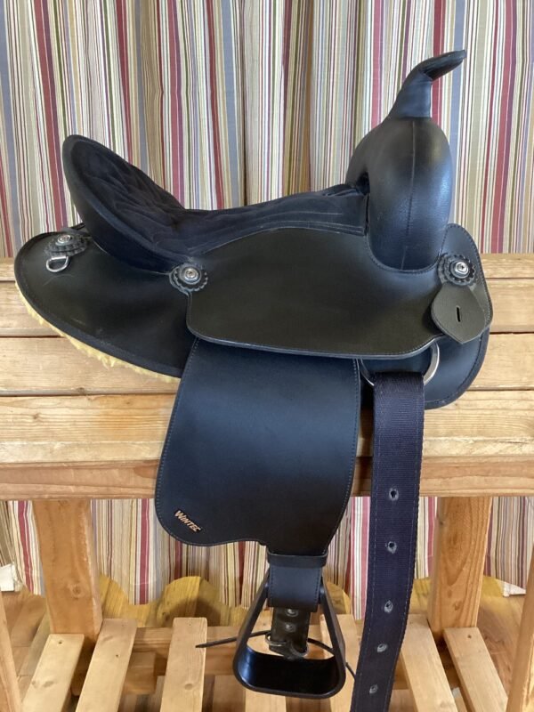 13" Wintec Western Saddle - Image 4