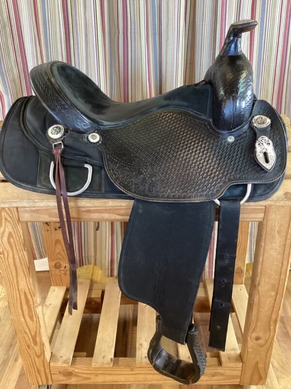 16" Black Fabtron Trail Saddle - Image 4
