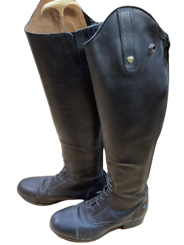 Ariat Field Boots Size 7.5 Slim
