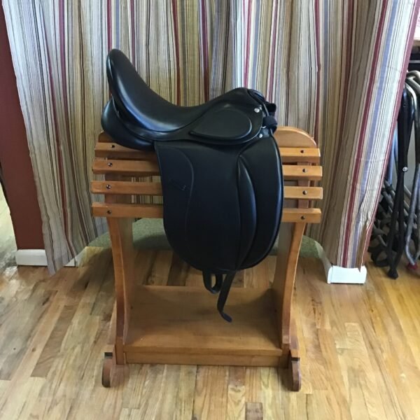 18" Equine Inspired/Frank Baines Dressage Saddle - Image 2