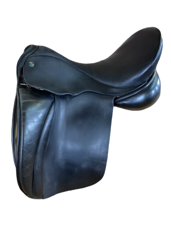 17" Hulsebos Dressage Saddle