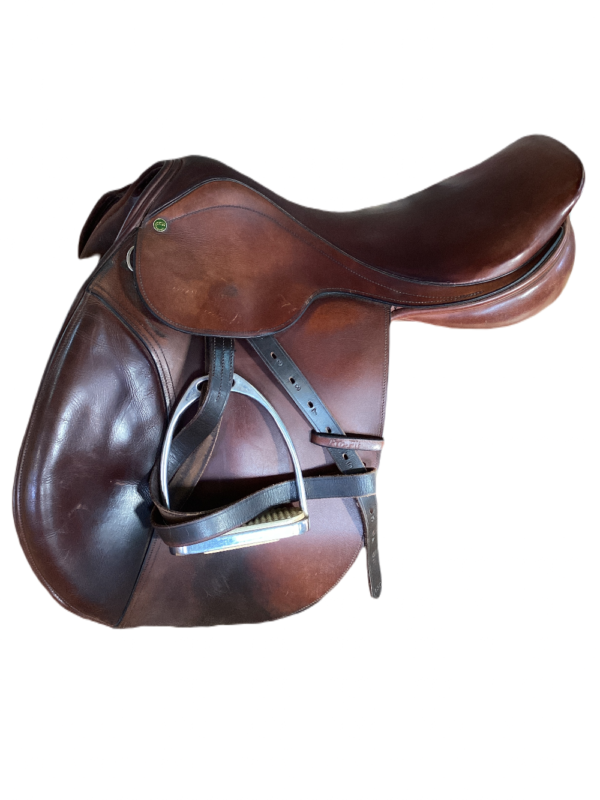 17" County Pro Fit CC Saddle w Leathers and Irons